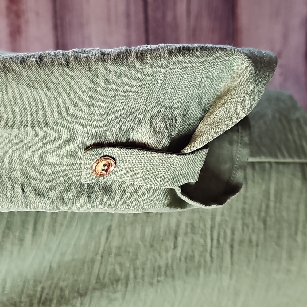 NWT NAIF DARK OLIVE GREEN 3/4 SLEEVE PULLOVER V NECK BLOUSE TOP - Picture 9 of 13